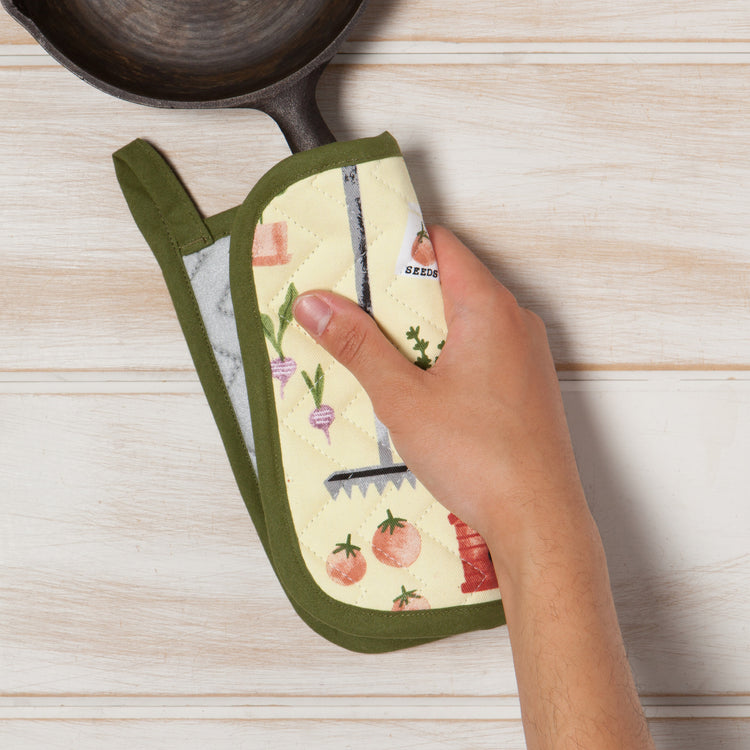 Garden Cotton Quilted Potholder 8 inch