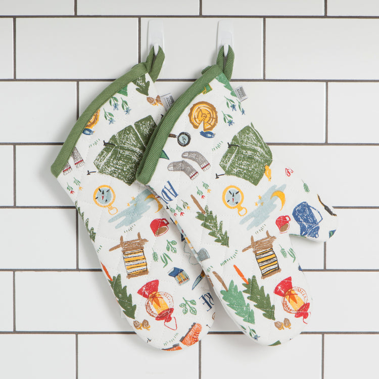 Out and About Spruce Oven Mitt