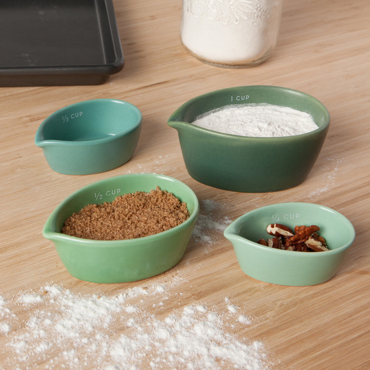 Leaf Stoneware Measuring Cups Set of 4