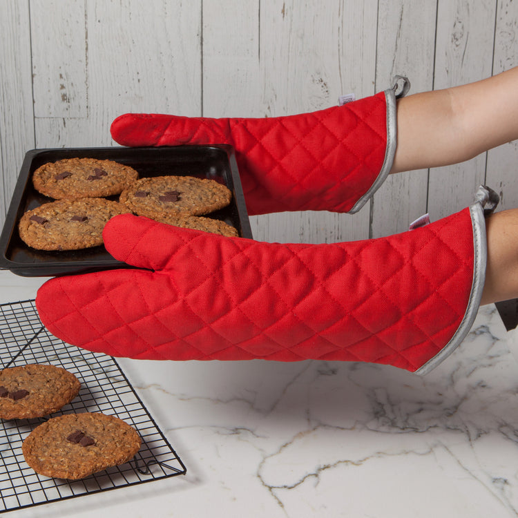 Flameguard Red Oven Mitt 17 inch