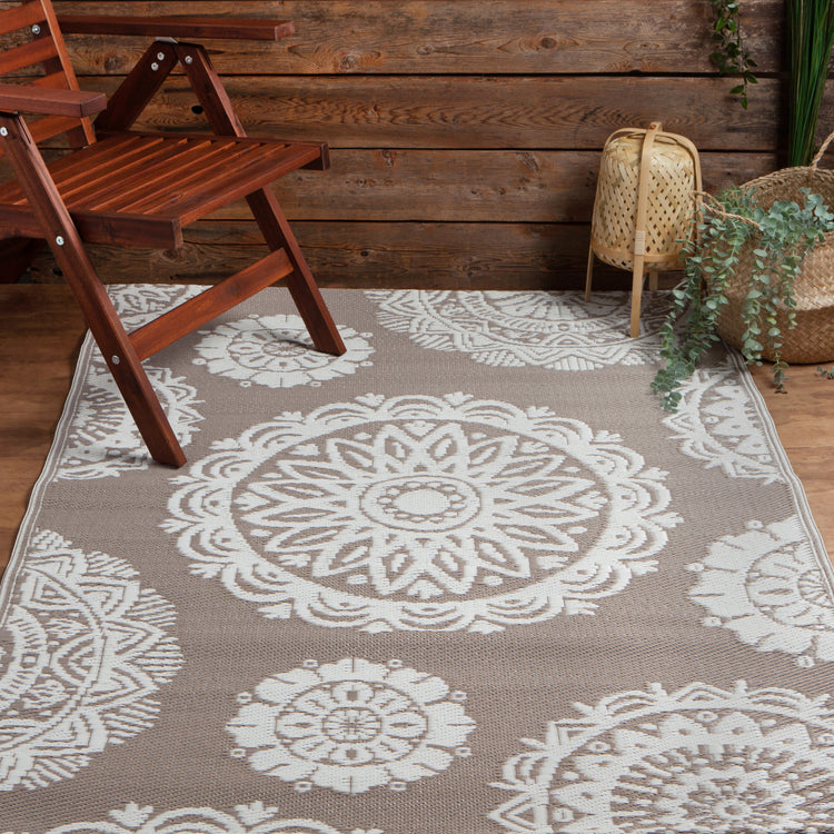 Sun Bloom Outdoor Rug 4x6