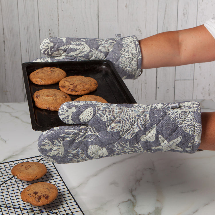 Shoreline Spruce Oven Mitt