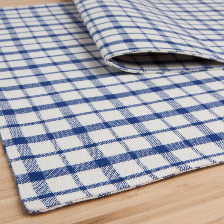 Second Spin Belle Plaid Table Runner