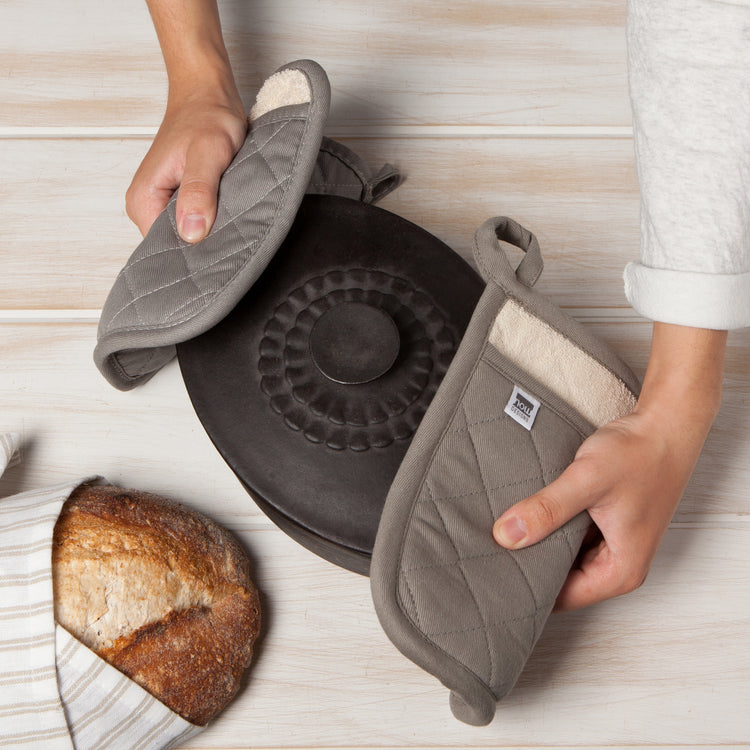 Superior London Gray Pocket Potholder