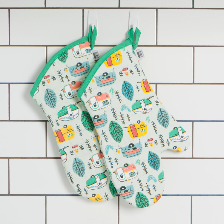 Happy Camper Chef Oven Mitt