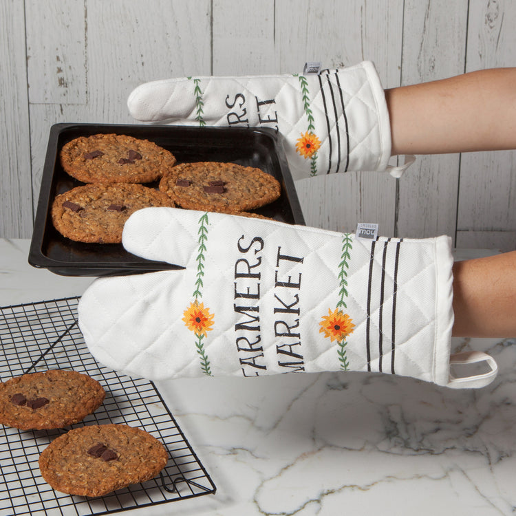 Farmers Market Spruce Oven Mitt